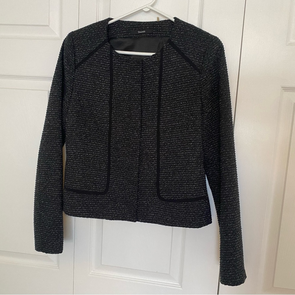 Tahari Boucle Jacket/Blazer, Size 8